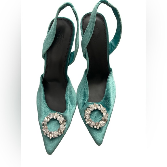 NWT ASOS DESIGN Velvet Green Poppy embellished slingback high heels size 8 - Picture 1 of 6